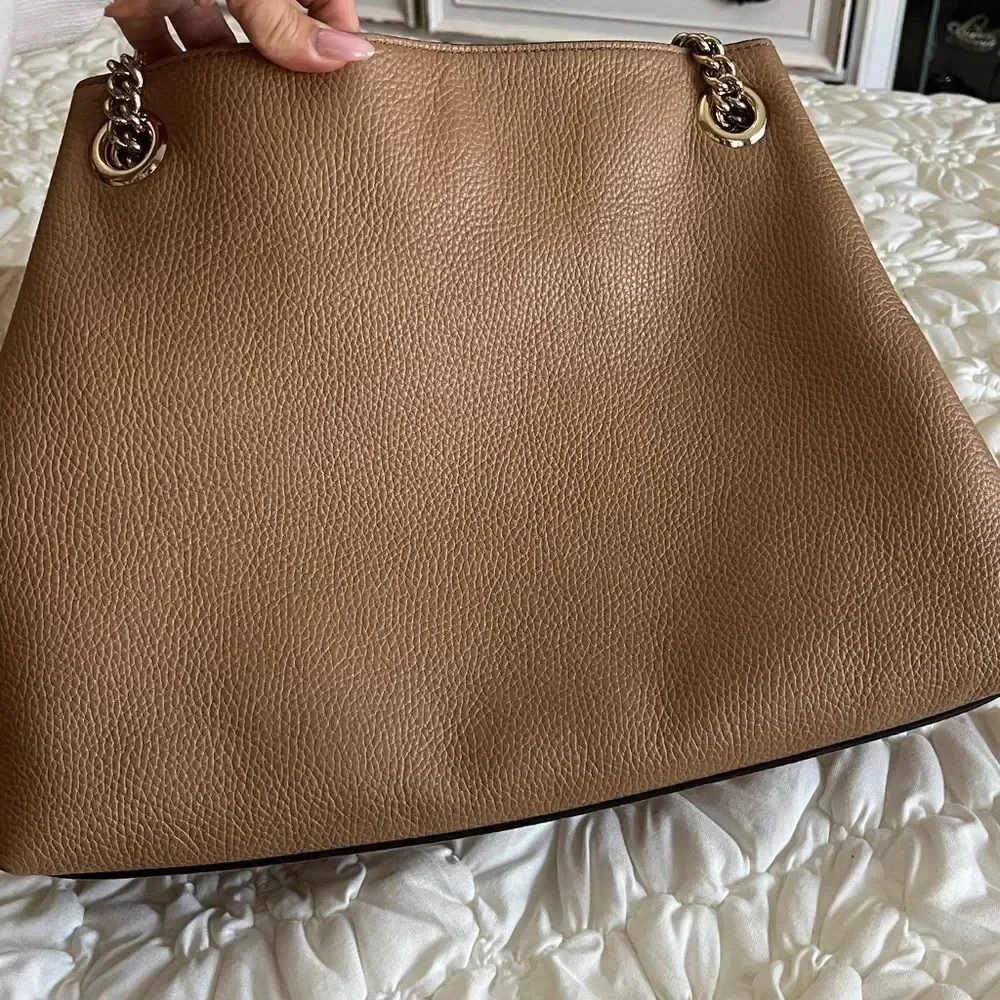 N/A gucci tan